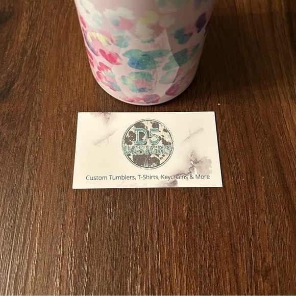 NEW D5 Designs Costumed Pink Designed Slim Tumbler - Picture 5 of 6